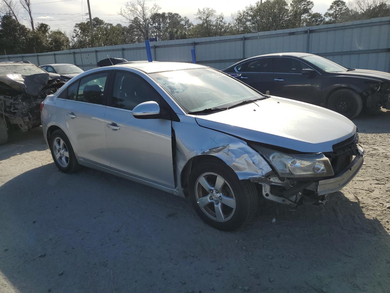 2015 Chevrolet Cruze - Image 4