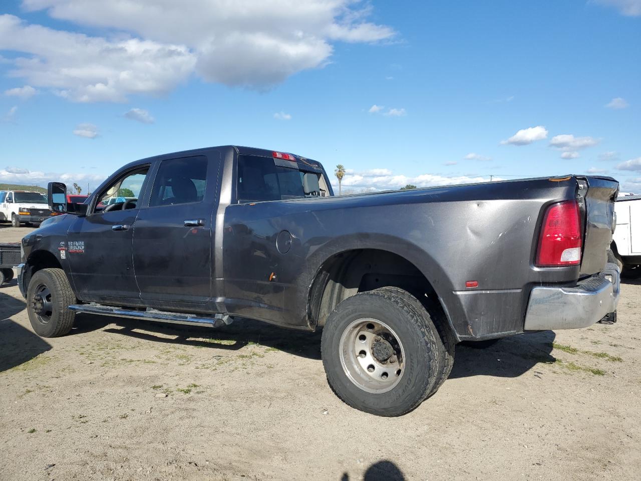 2017 RAM 3500 - Image 2