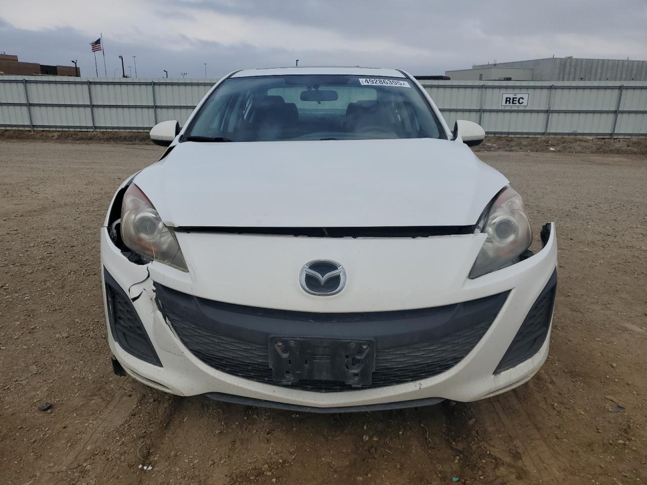 2011 Mazda 3 - Image 5