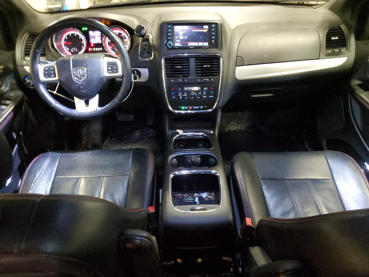 2017 Dodge Caravan - Image 8