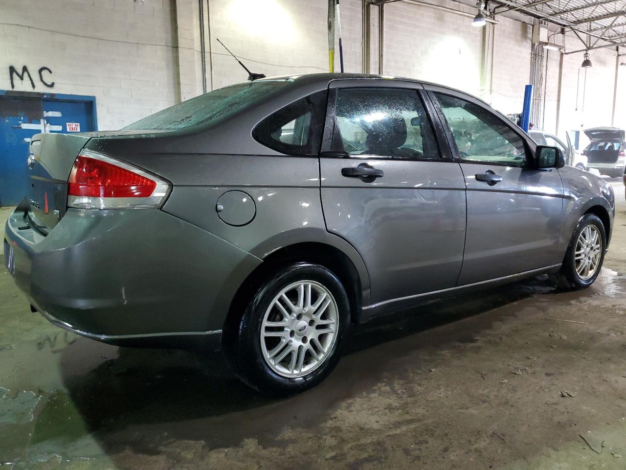 2009 Ford Focus - Image 3