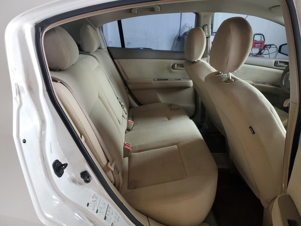2011 Nissan Sentra - Image 10