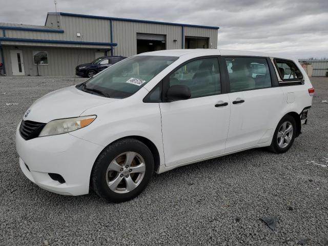 2013 Toyota Sienna 