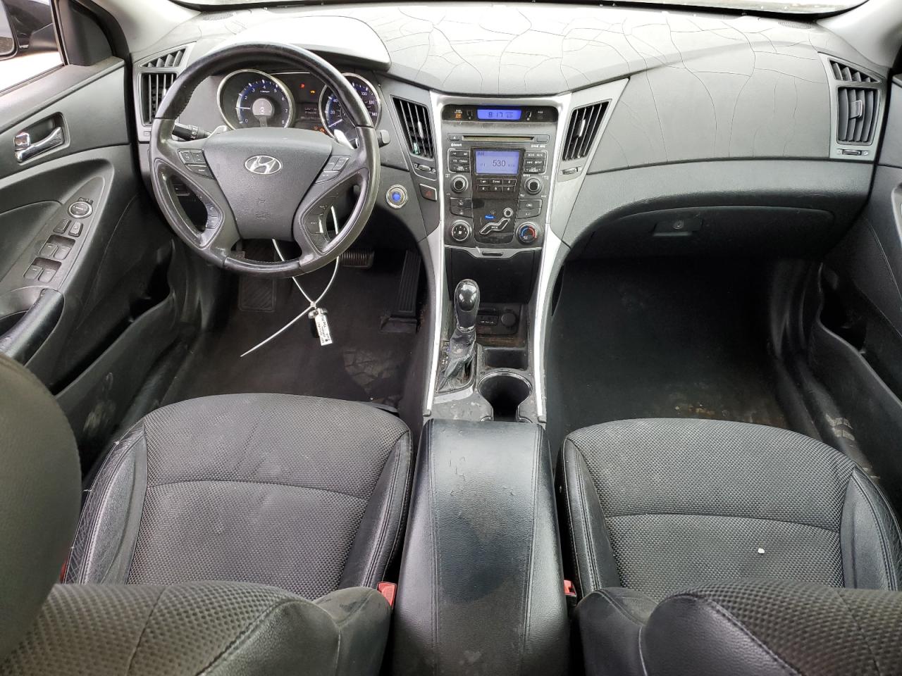 2011 Hyundai Sonata - Image 8