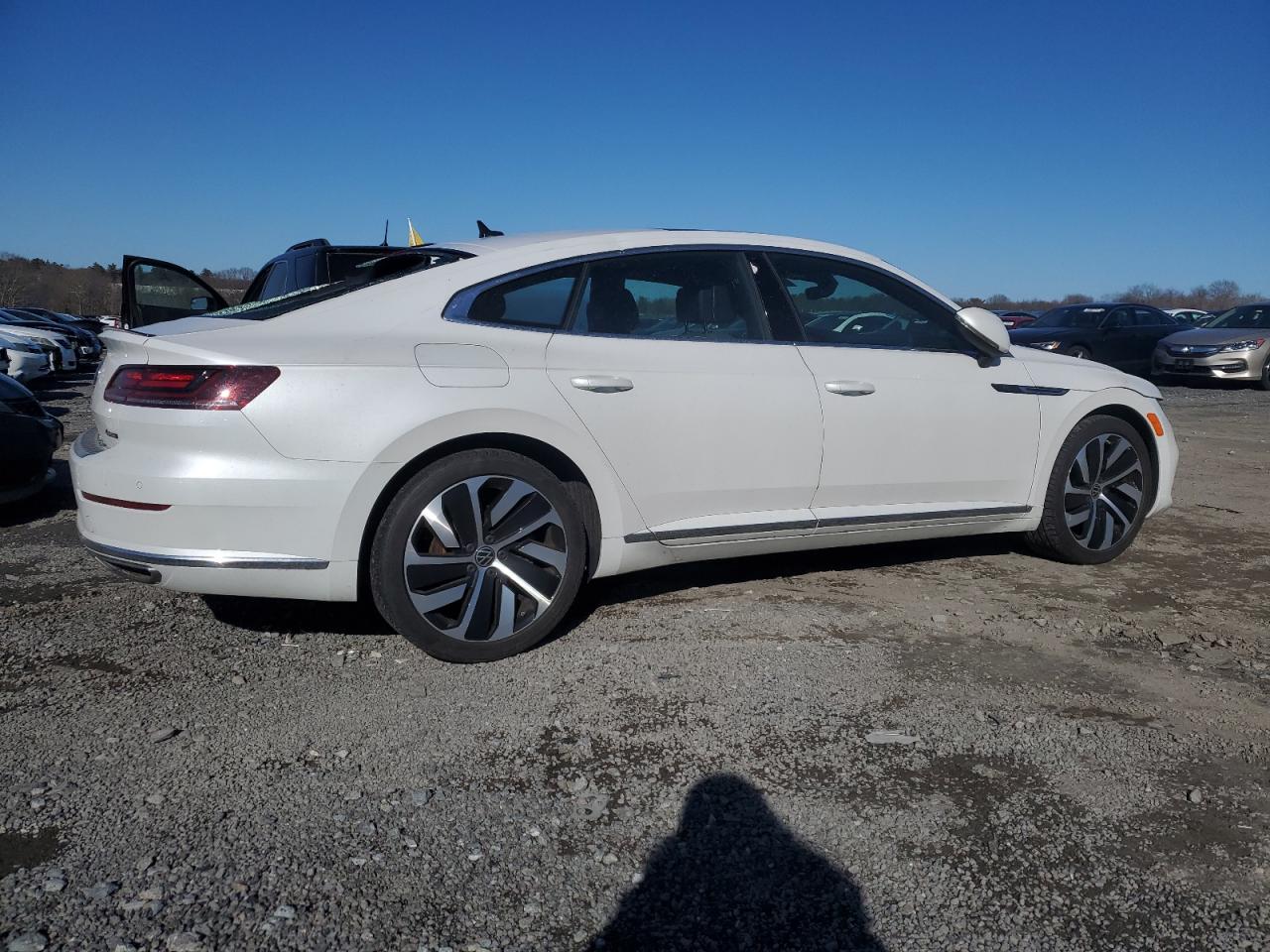 2021 Volkswagen Arteon - Image 3