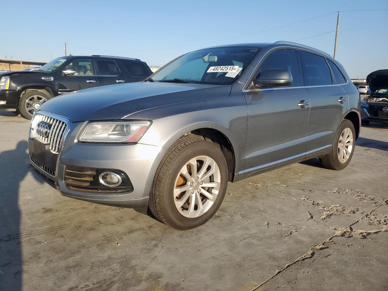 2014 Audi Q5 Premium for Sale in Grand Prairie, TX - Minor Dent/Scratches