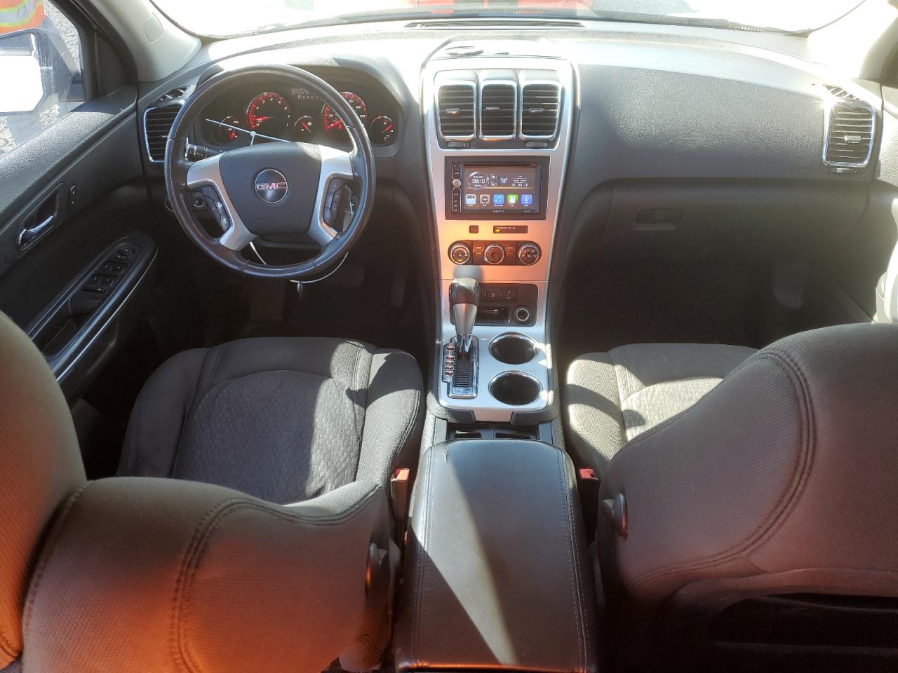 2010 GMC Acadia - Image 8
