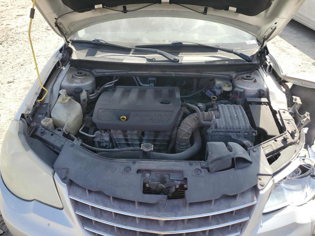 2009 Chrysler Sebring - Image 12