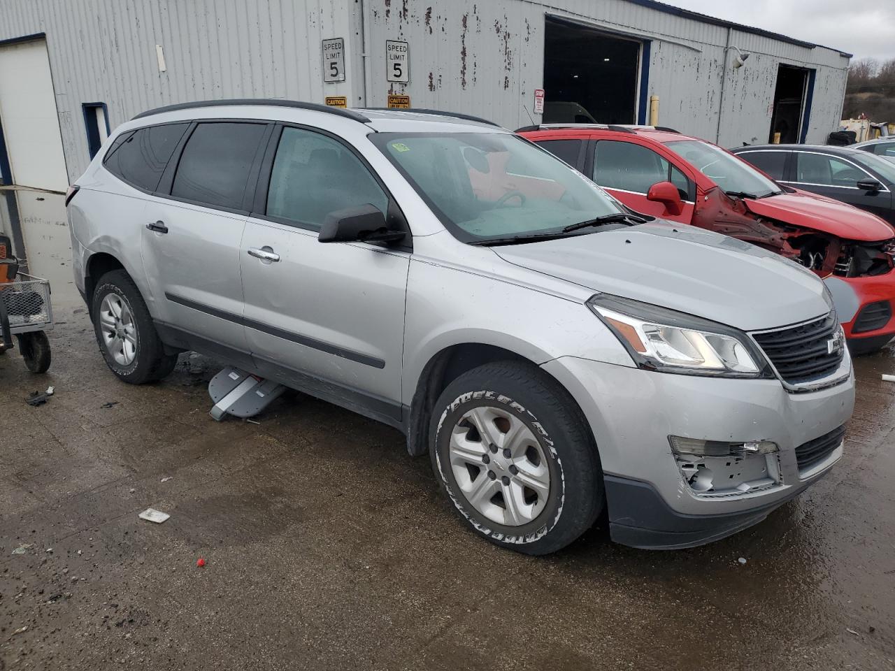 2014 Chevrolet Traverse - Image 4
