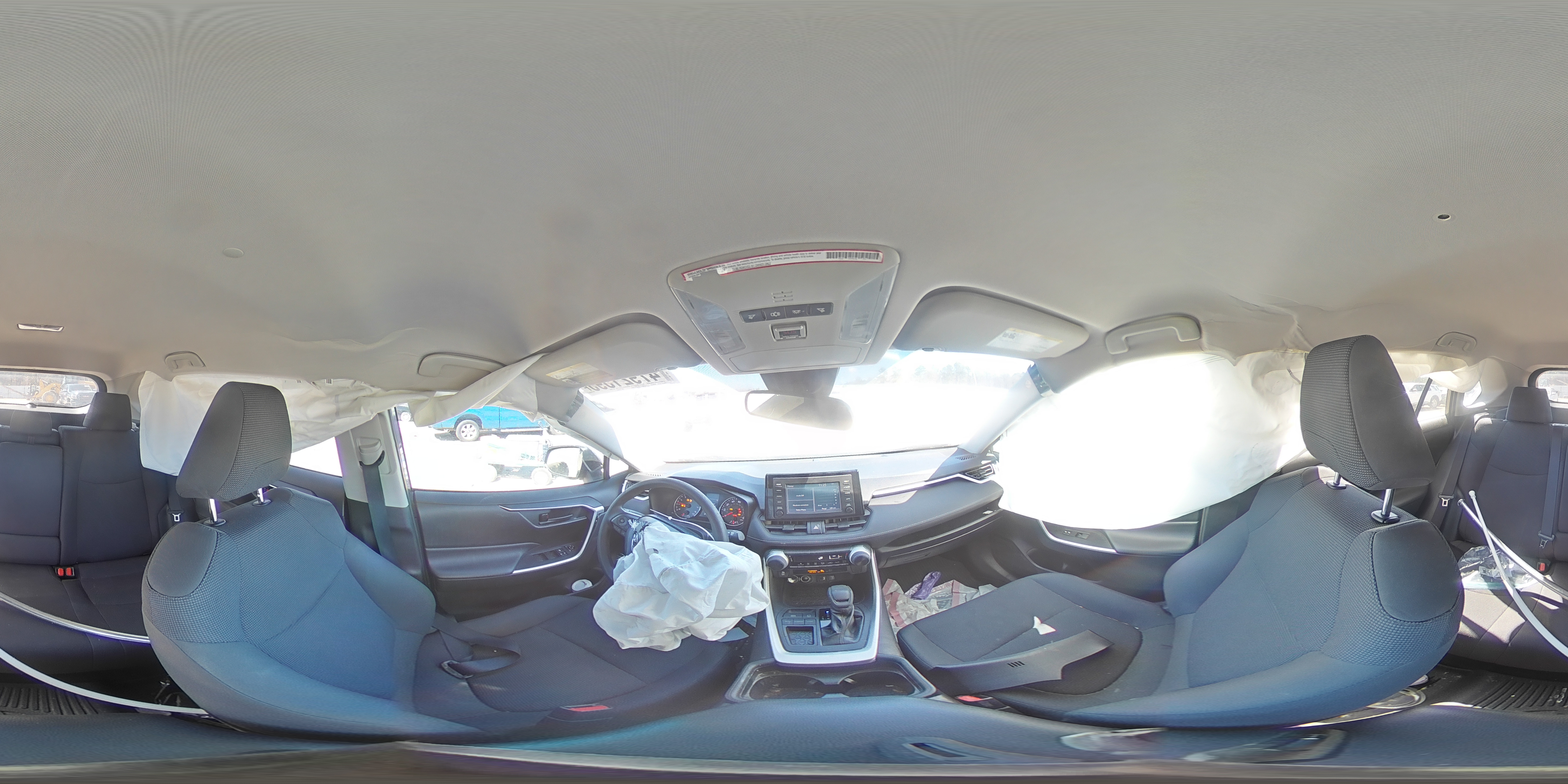 2019 Toyota RAV 4 - Image 13