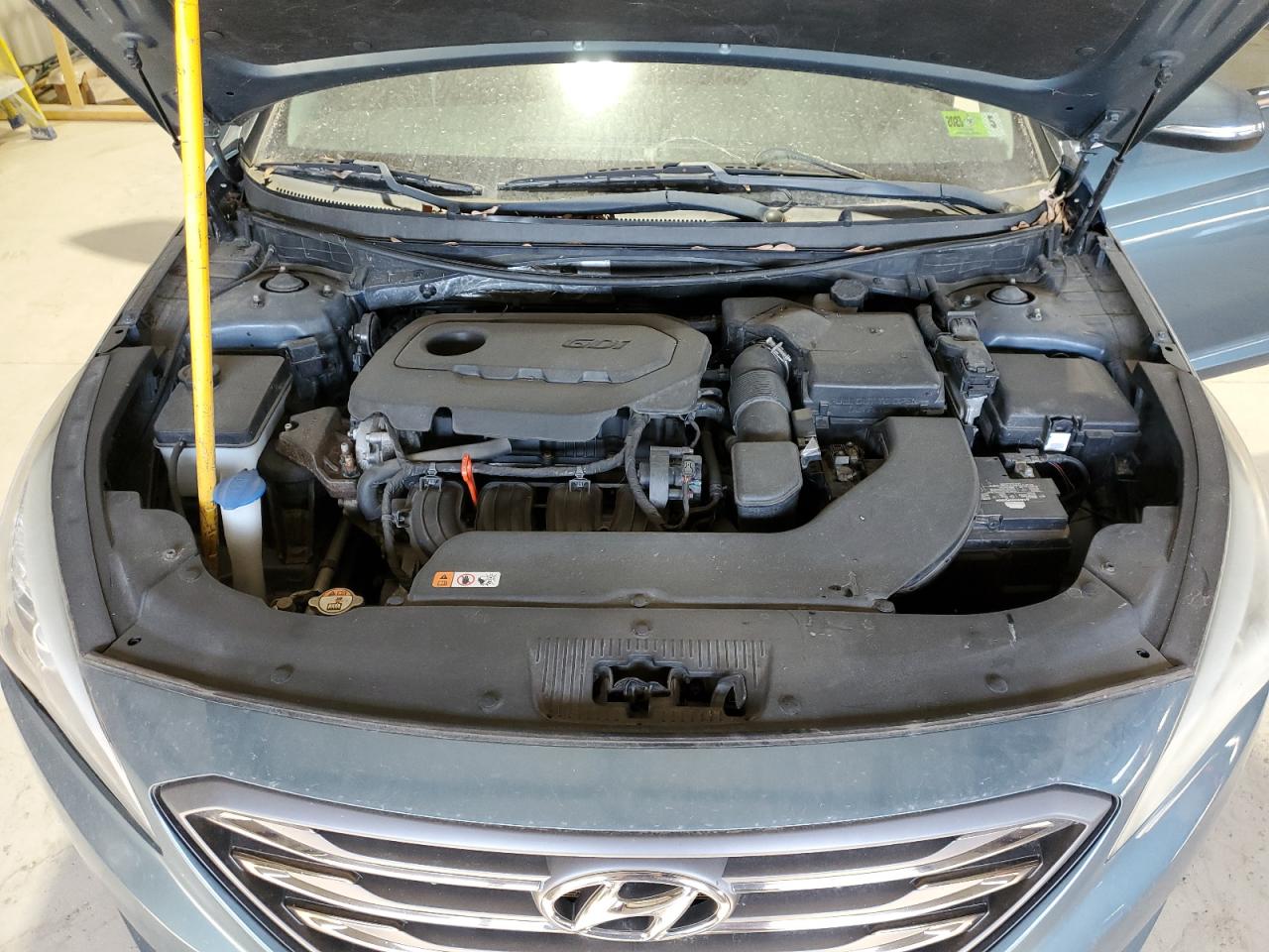 2015 Hyundai Sonata - Image 11