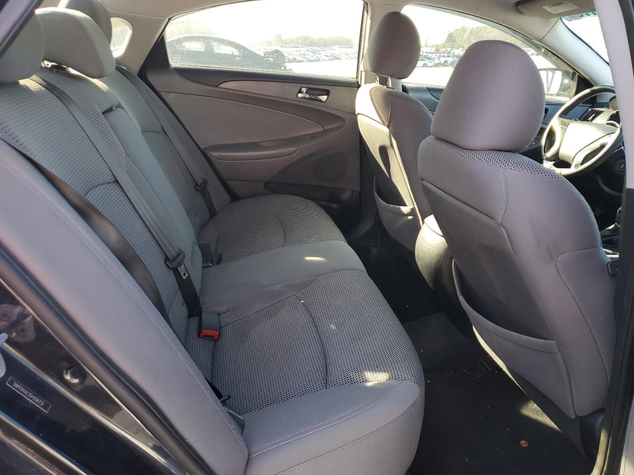 2013 Hyundai Sonata - Image 10