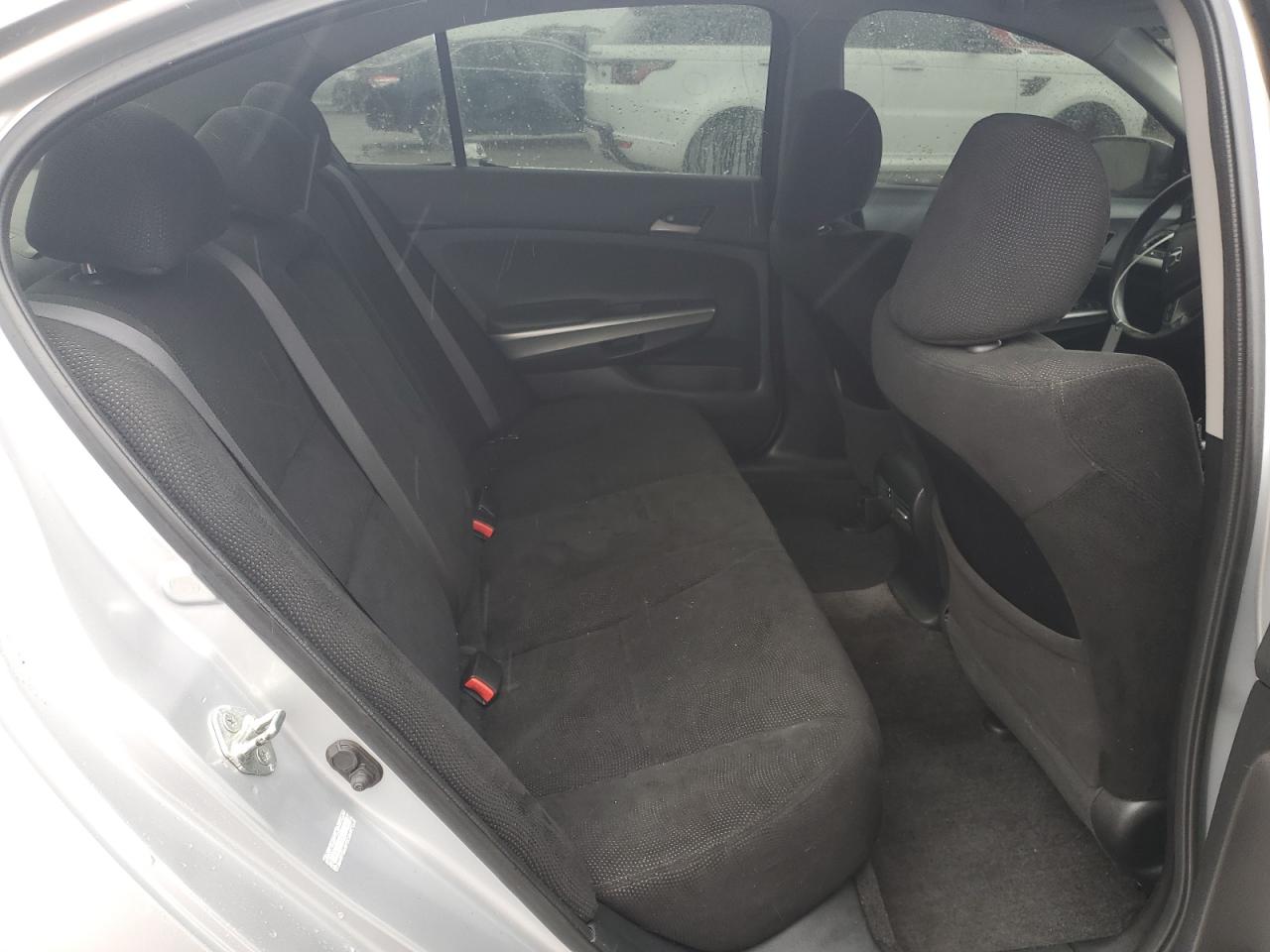2010 Honda Accord - Image 10