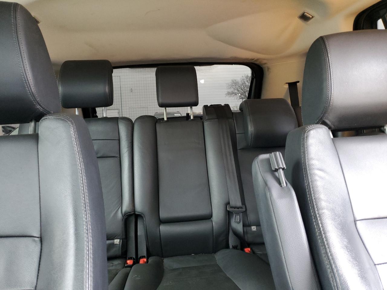 2011 Land Rover Range Rover - Image 10