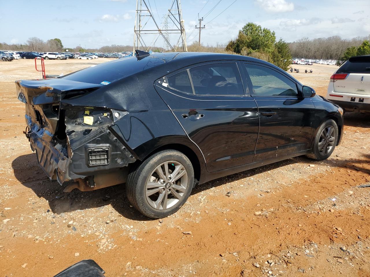 2018 Hyundai Elantra - Image 3