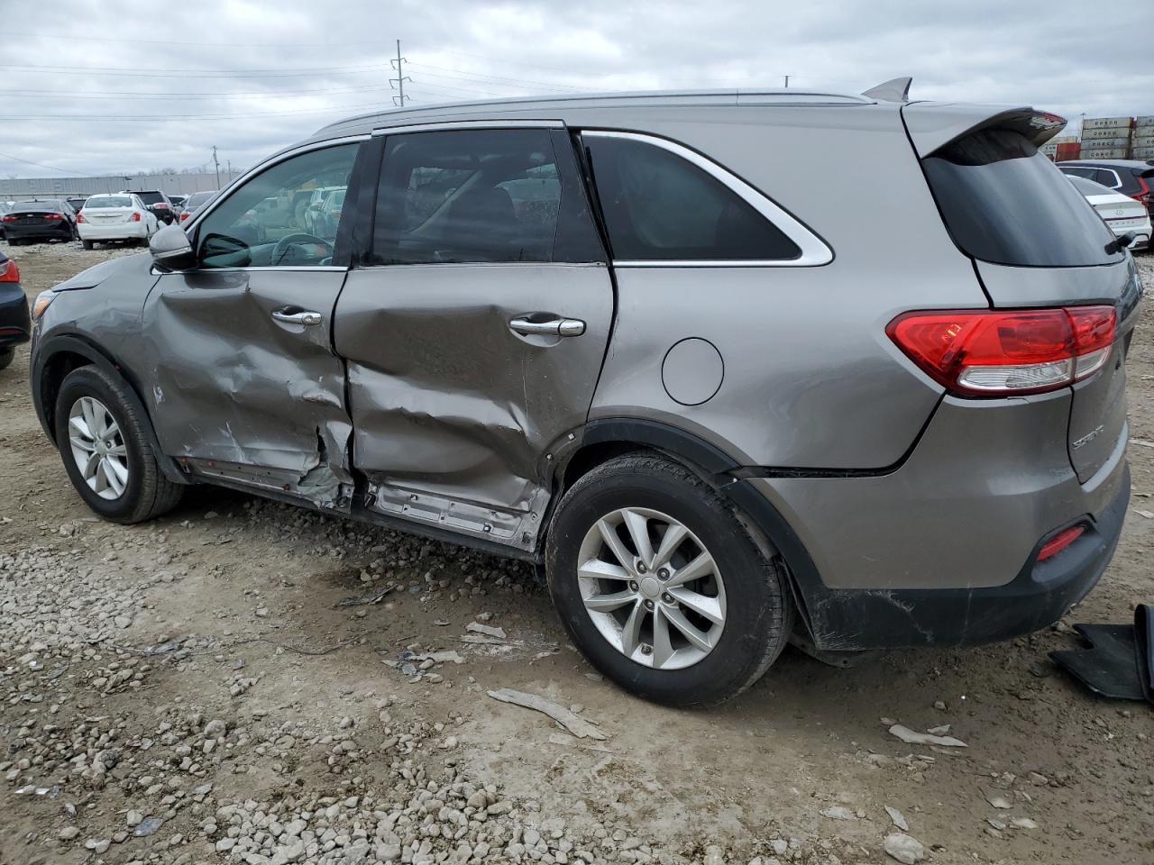 2017 Kia Sorento - Image 2