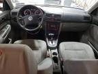 2004 Volkswagen Jetta Gl للبيع في West Mifflin، PA - Front End