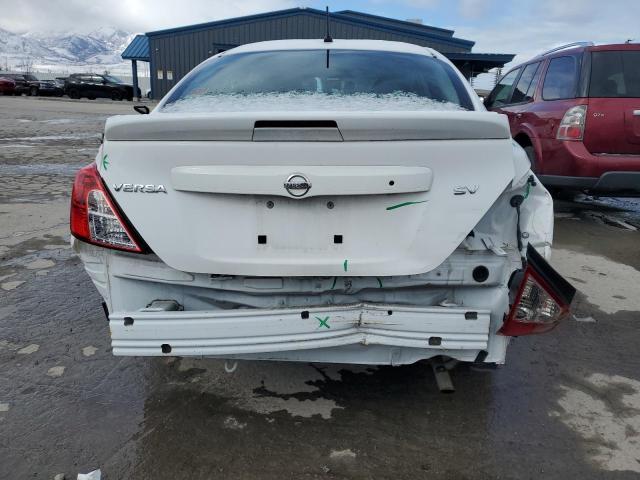  NISSAN VERSA 2018 Biały