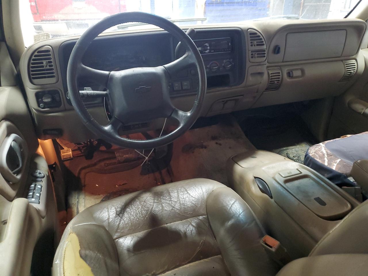 1998 Chevrolet Tahoe - Image 8