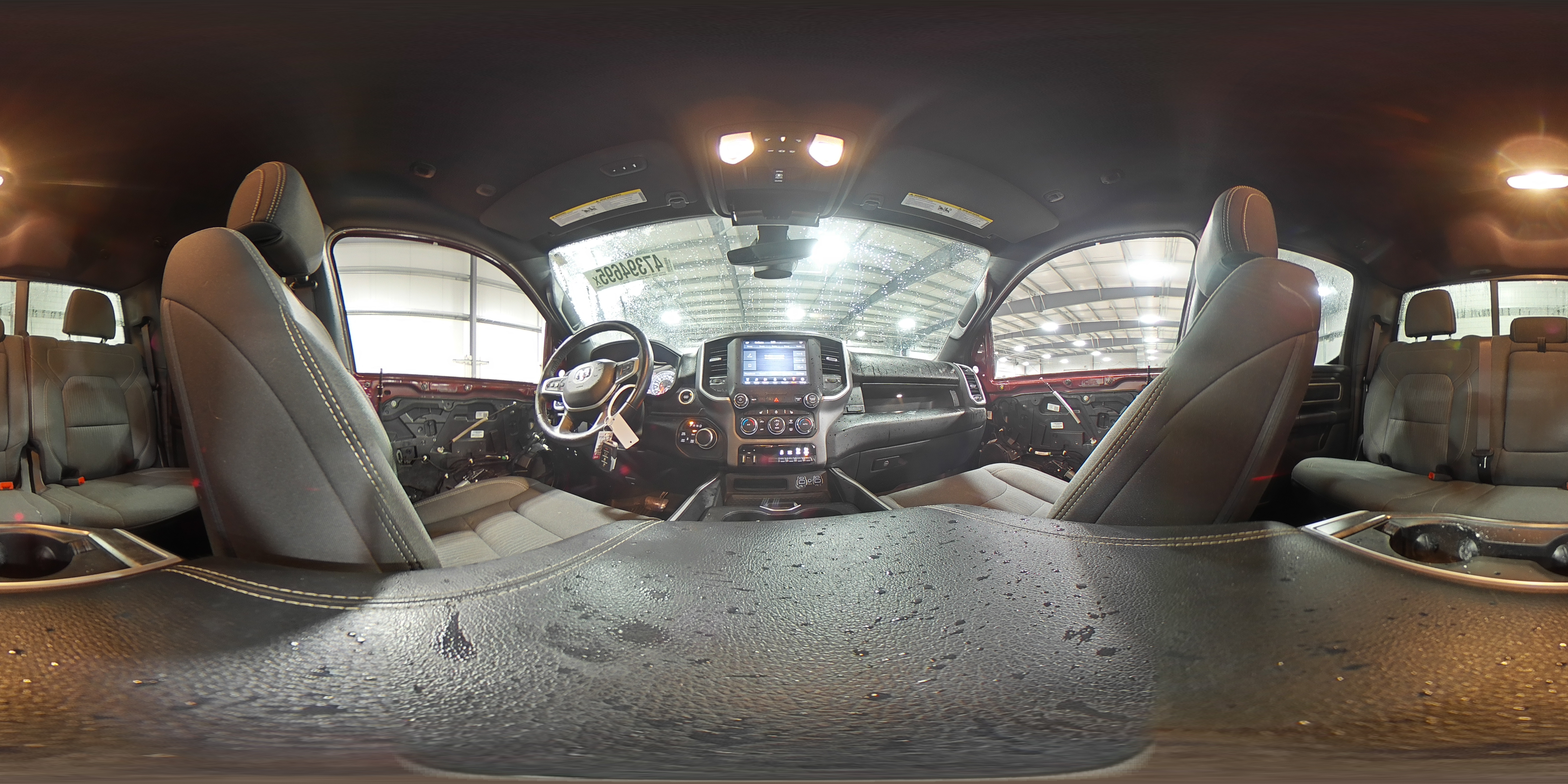 2021 RAM 1500 - Image 15