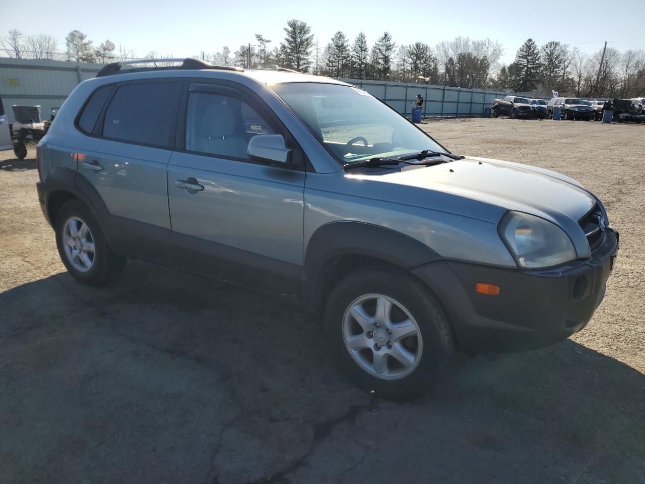 2005 Hyundai Tucson - Image 4