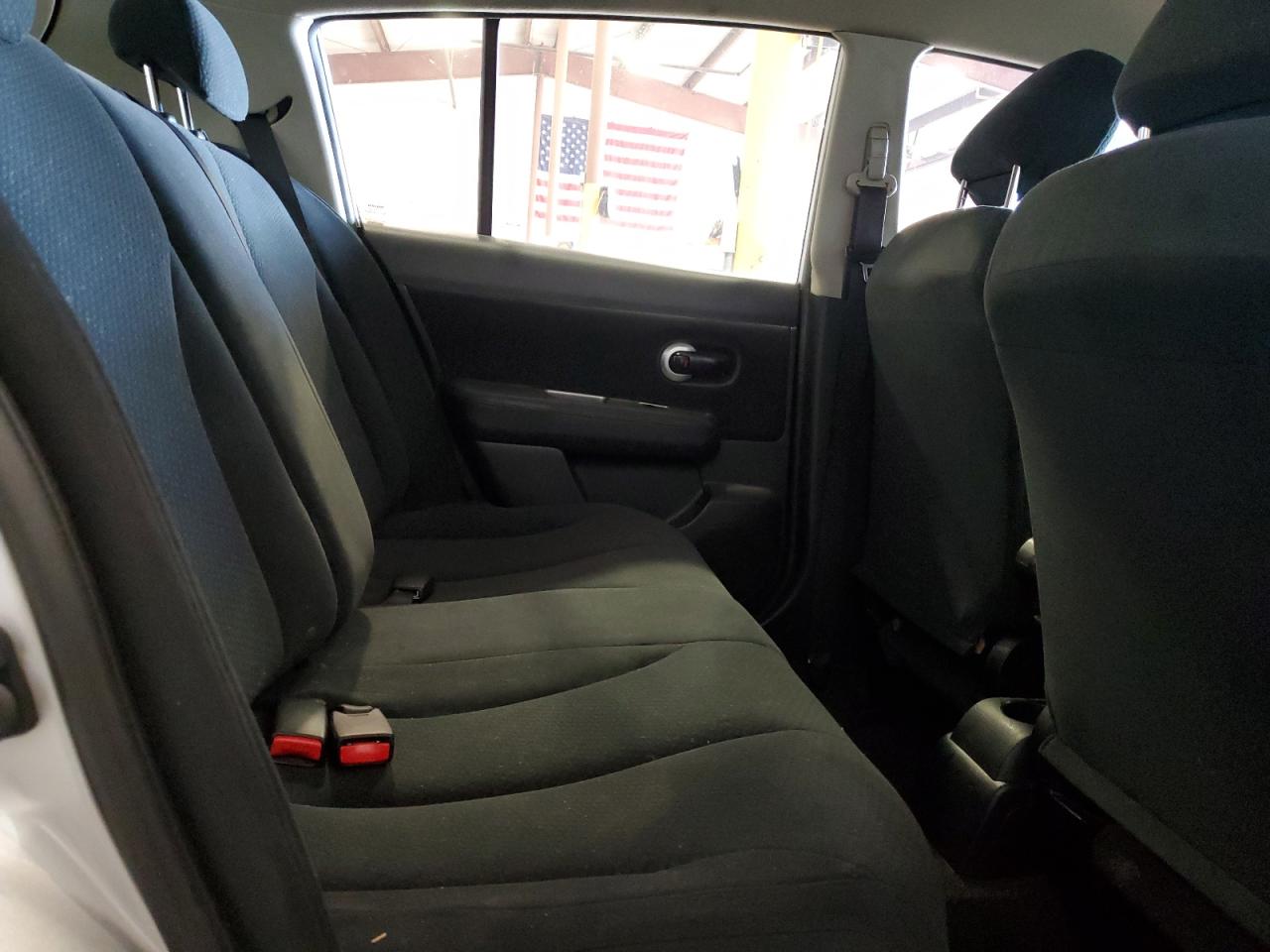 2010 Nissan Versa - Image 10