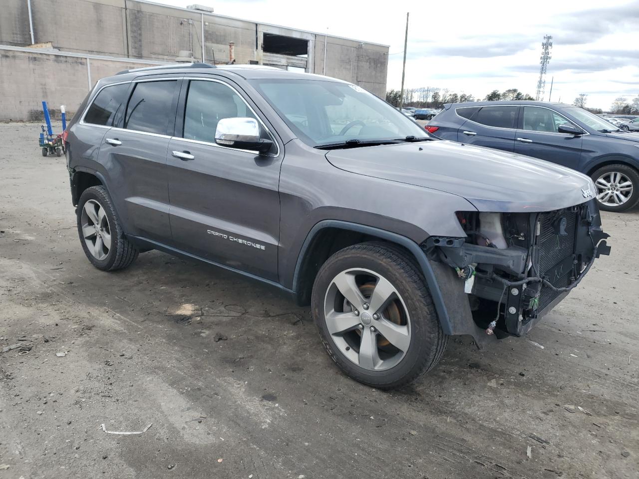 2015 Jeep Grand Cherokee - Image 4