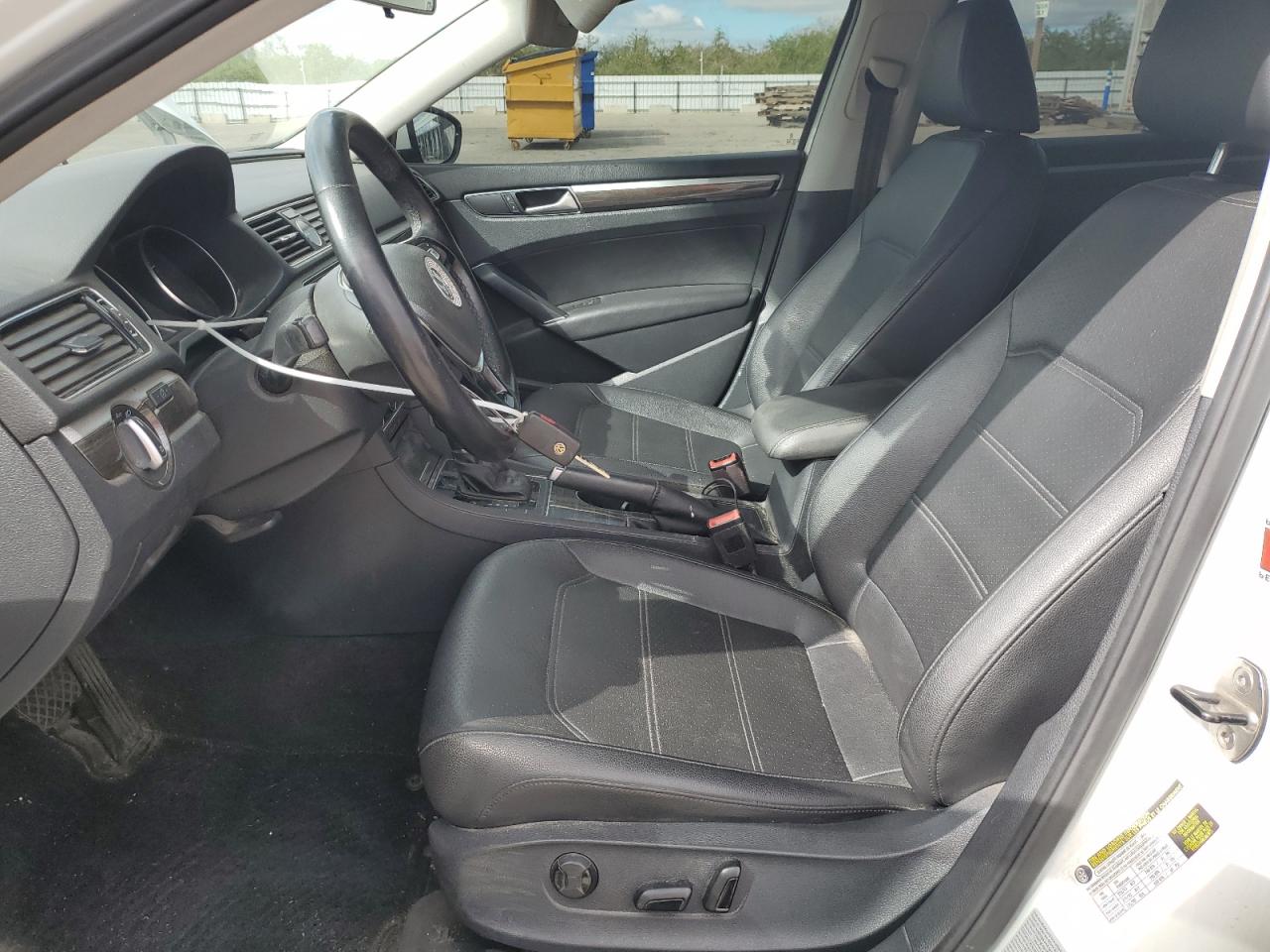 2016 Volkswagen Passat - Image 7
