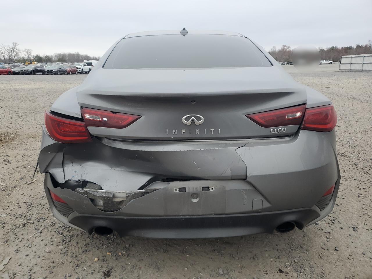 2017 Infiniti Q60 - Image 6