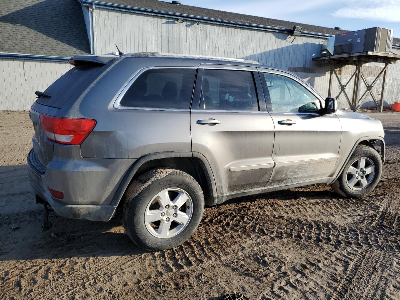 2012 Jeep Grand Cherokee - Image 3