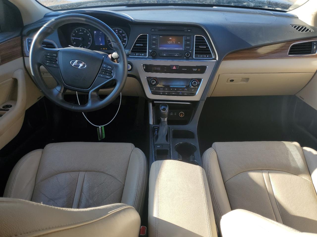 2015 Hyundai Sonata - Image 8