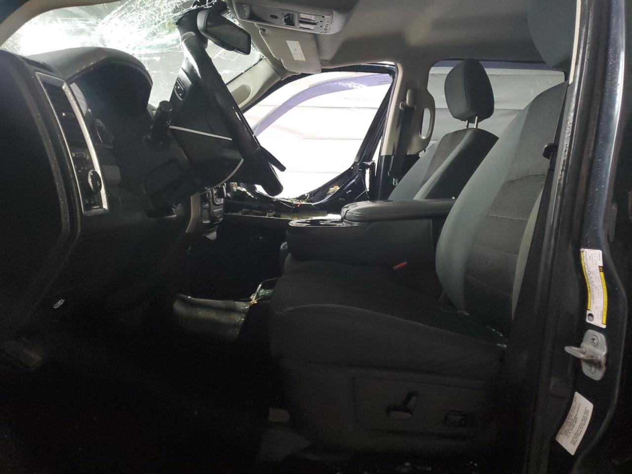 2014 RAM 2500 - Image 7