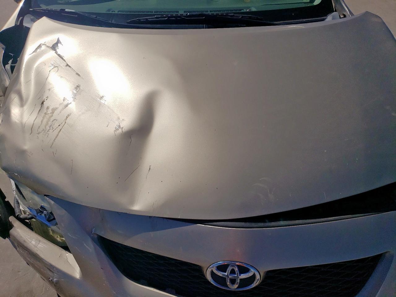 2010 Toyota Corolla - Image 11