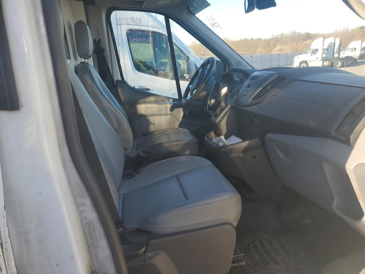 2015 Ford Transit - Image 11