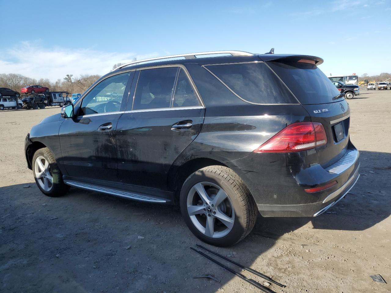 2018 Mercedes-Benz GLE - Image 2
