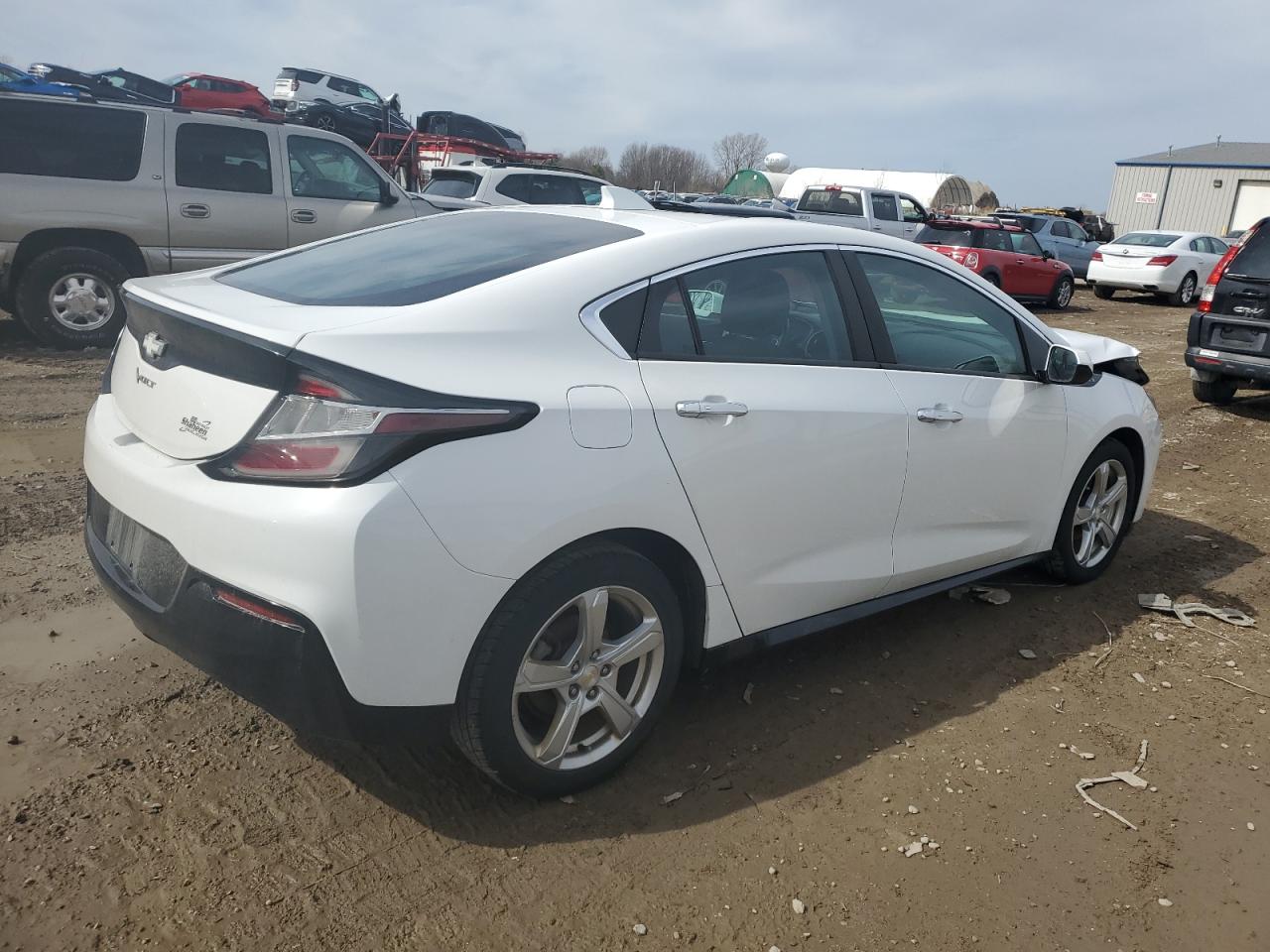 2018 Chevrolet Volt - Image 3