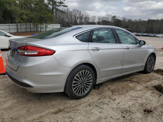 Sedans FORD FUSION 2017 Srebrny