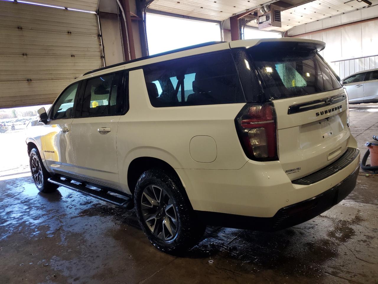 1GNSKDKD6PR499877 CHEVROLET SUBURBAN 2023