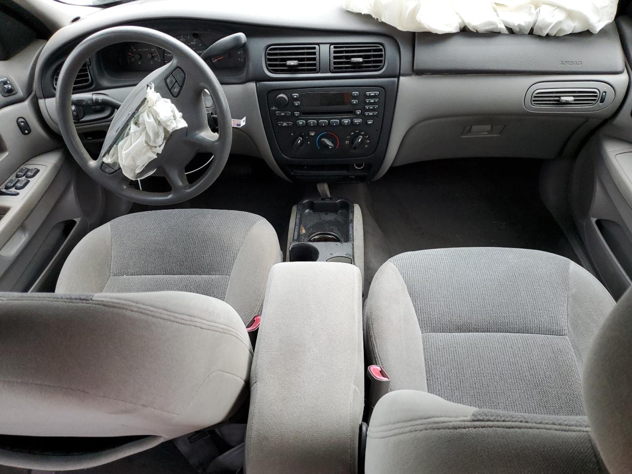 2002 Ford Taurus - Image 8