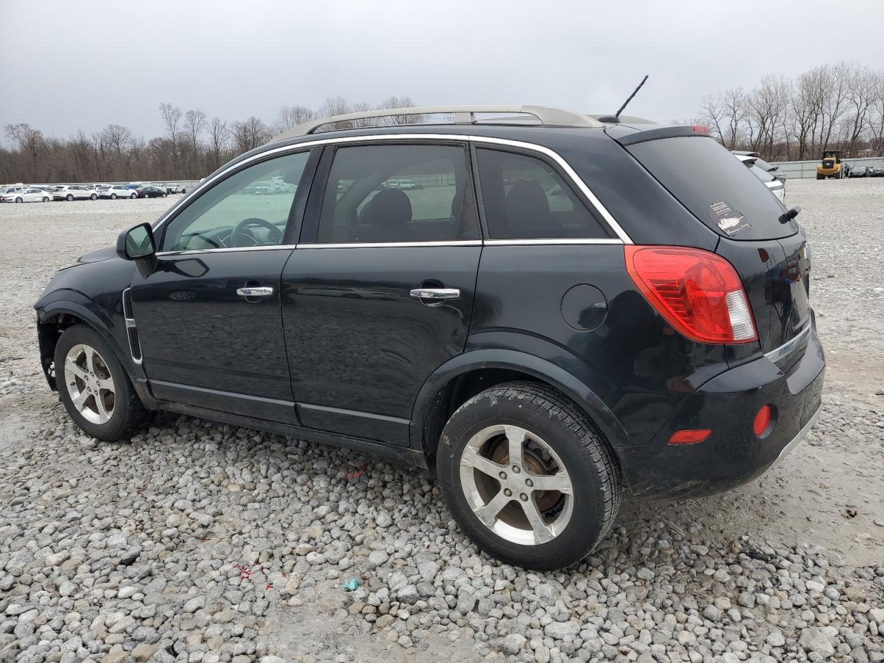 2014 Chevrolet Captiva - Image 2
