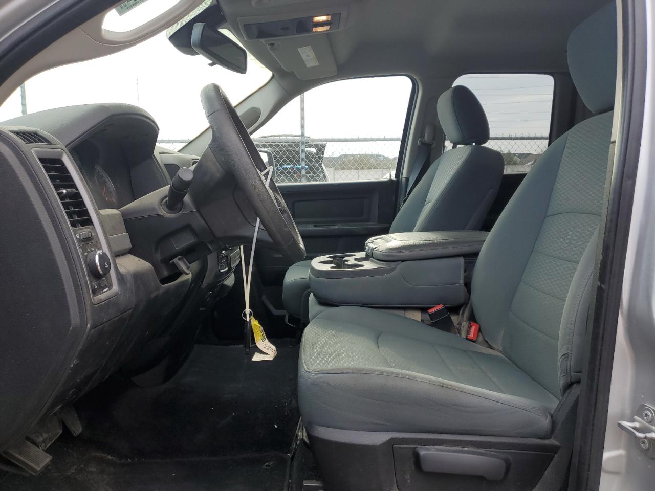 2016 RAM 1500 - Image 7