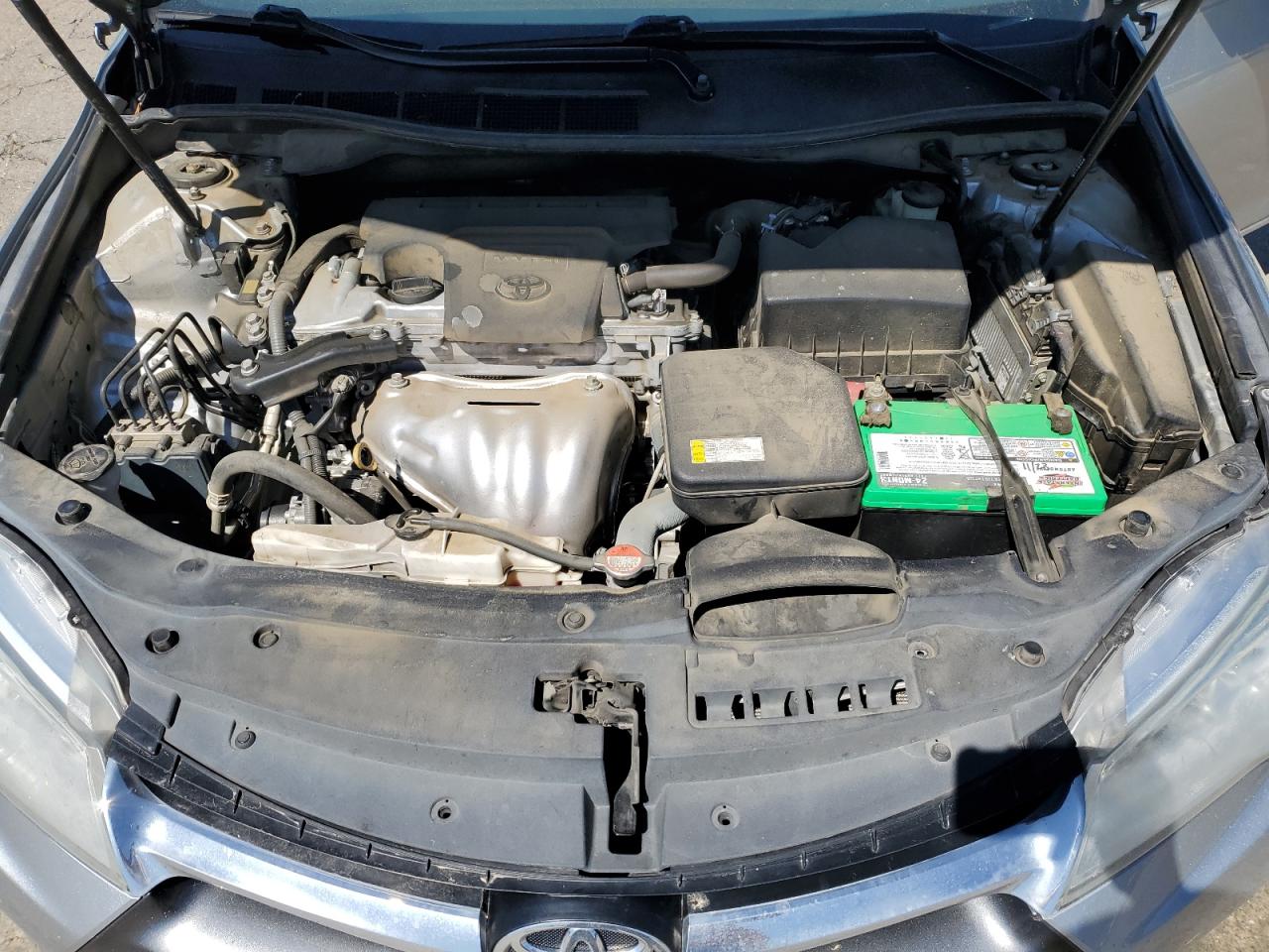2016 Toyota Camry - Image 11