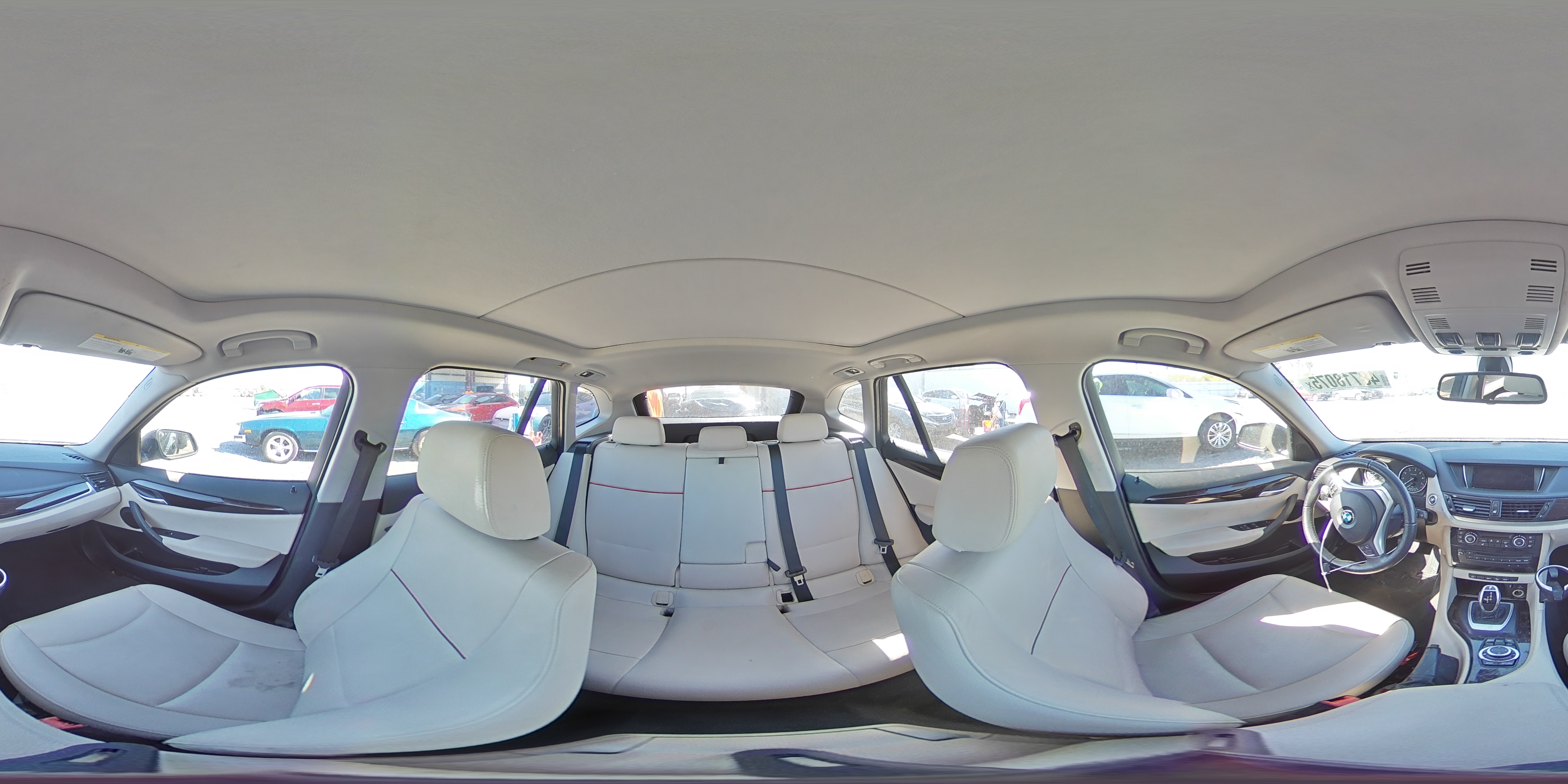 2015 BMW X1 - Image 16