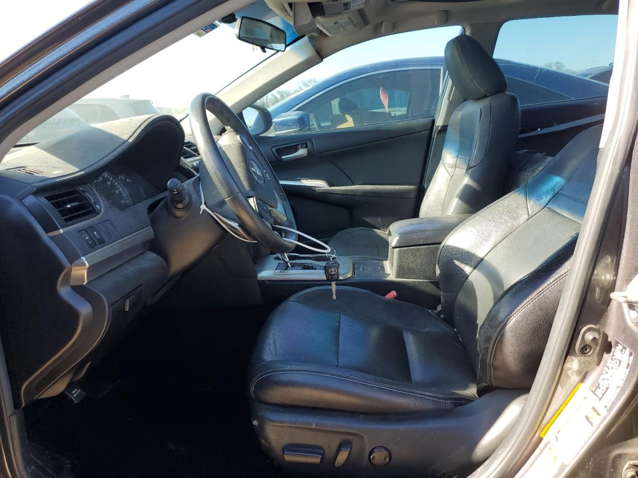 2014 Toyota Camry - Image 7