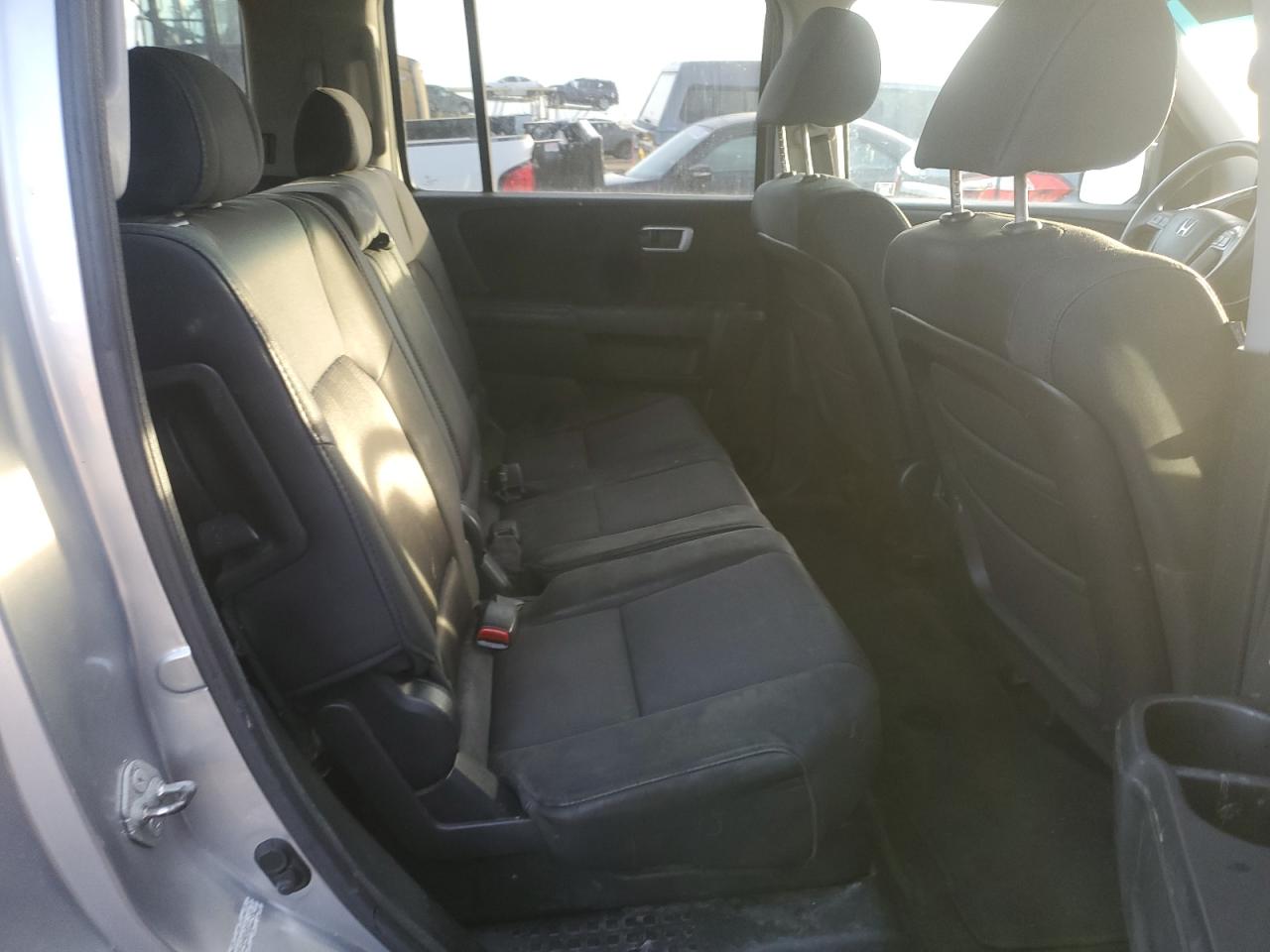 2010 Honda Pilot - Image 11
