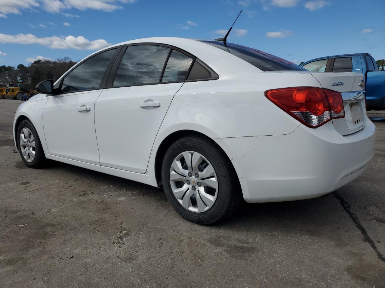 2014 Chevrolet Cruze - Image 2