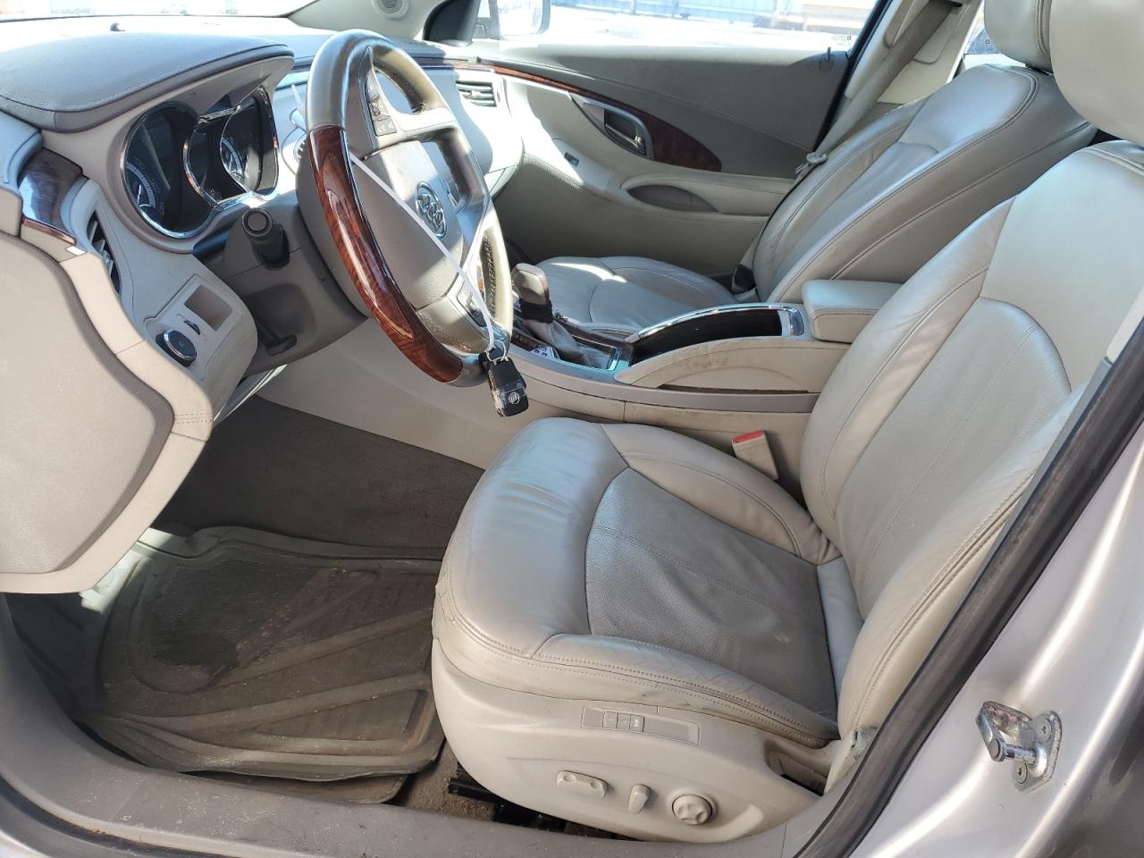 2010 Buick LaCrosse - Image 7