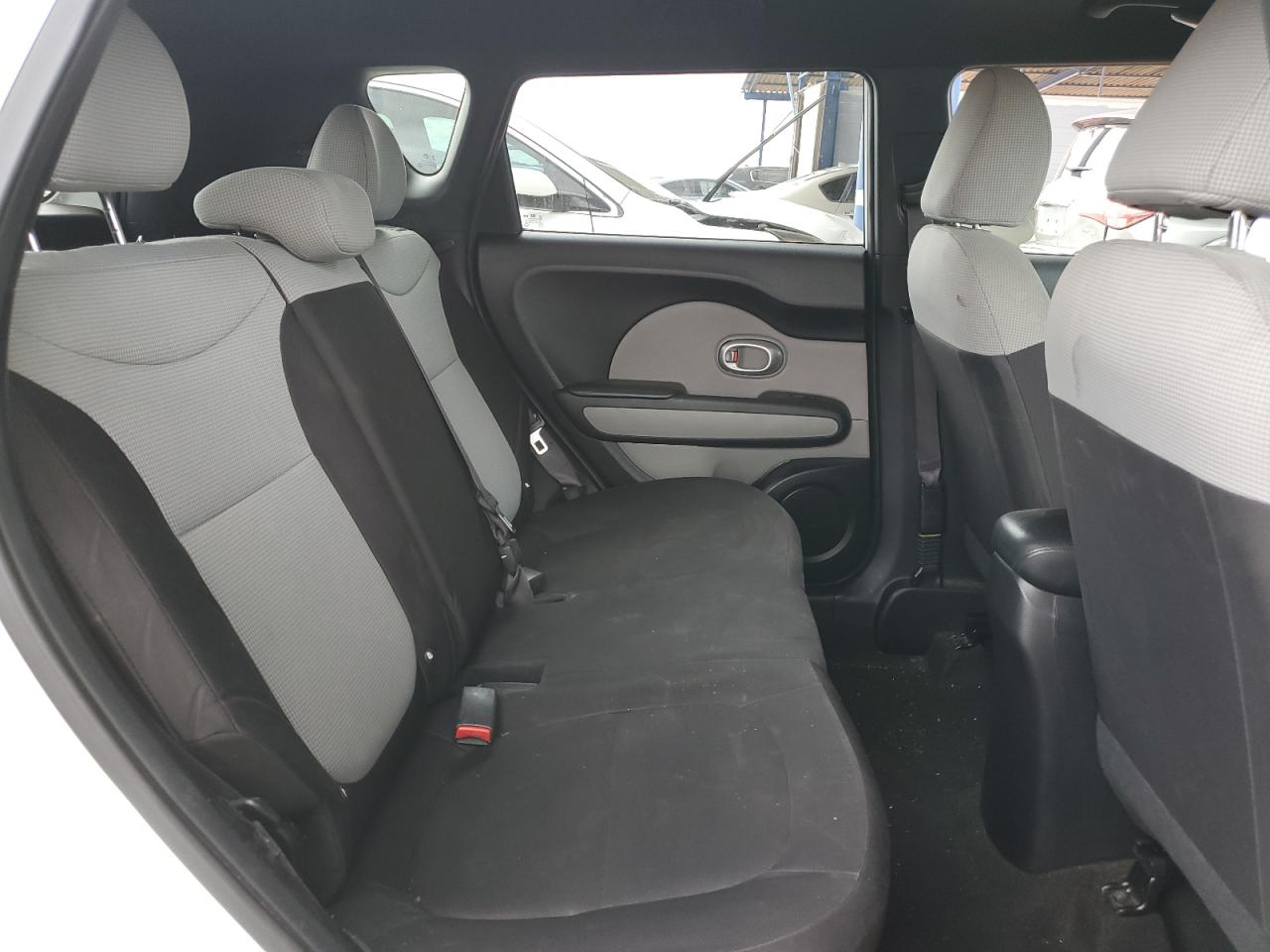 2016 Kia Soul - Image 11