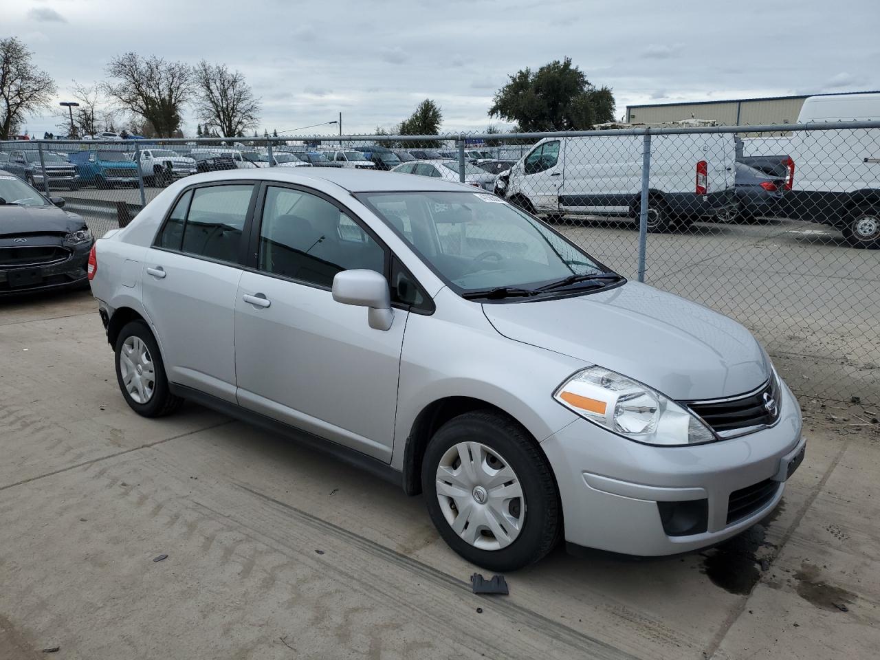 2010 Nissan Versa - Image 4