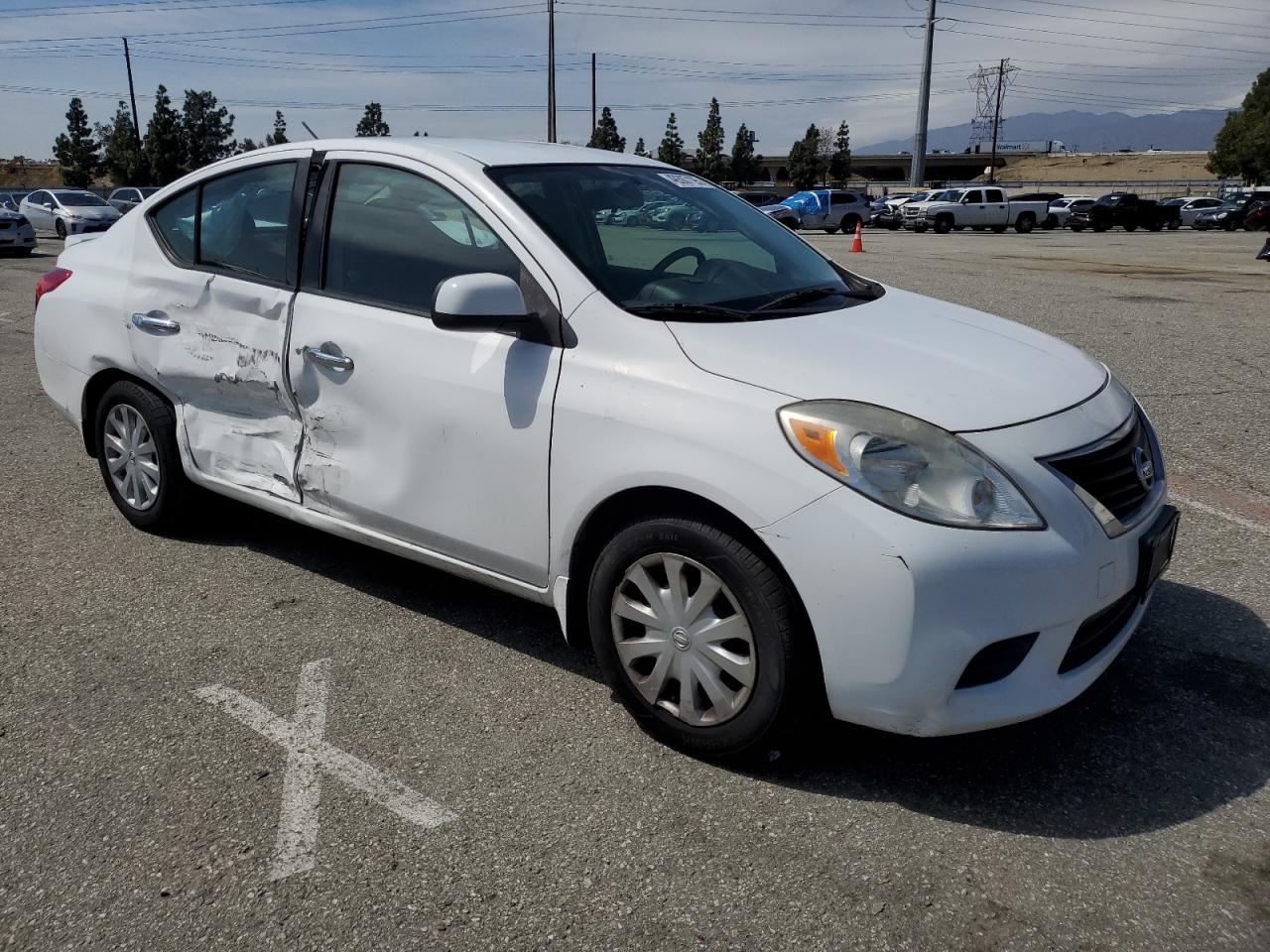 2014 Nissan Versa - Image 4